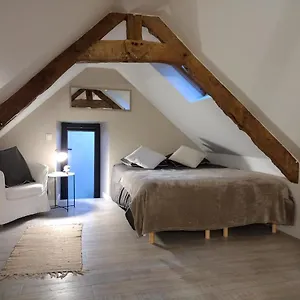  Hébergement de vacances Typique Breton Ti Quartier France