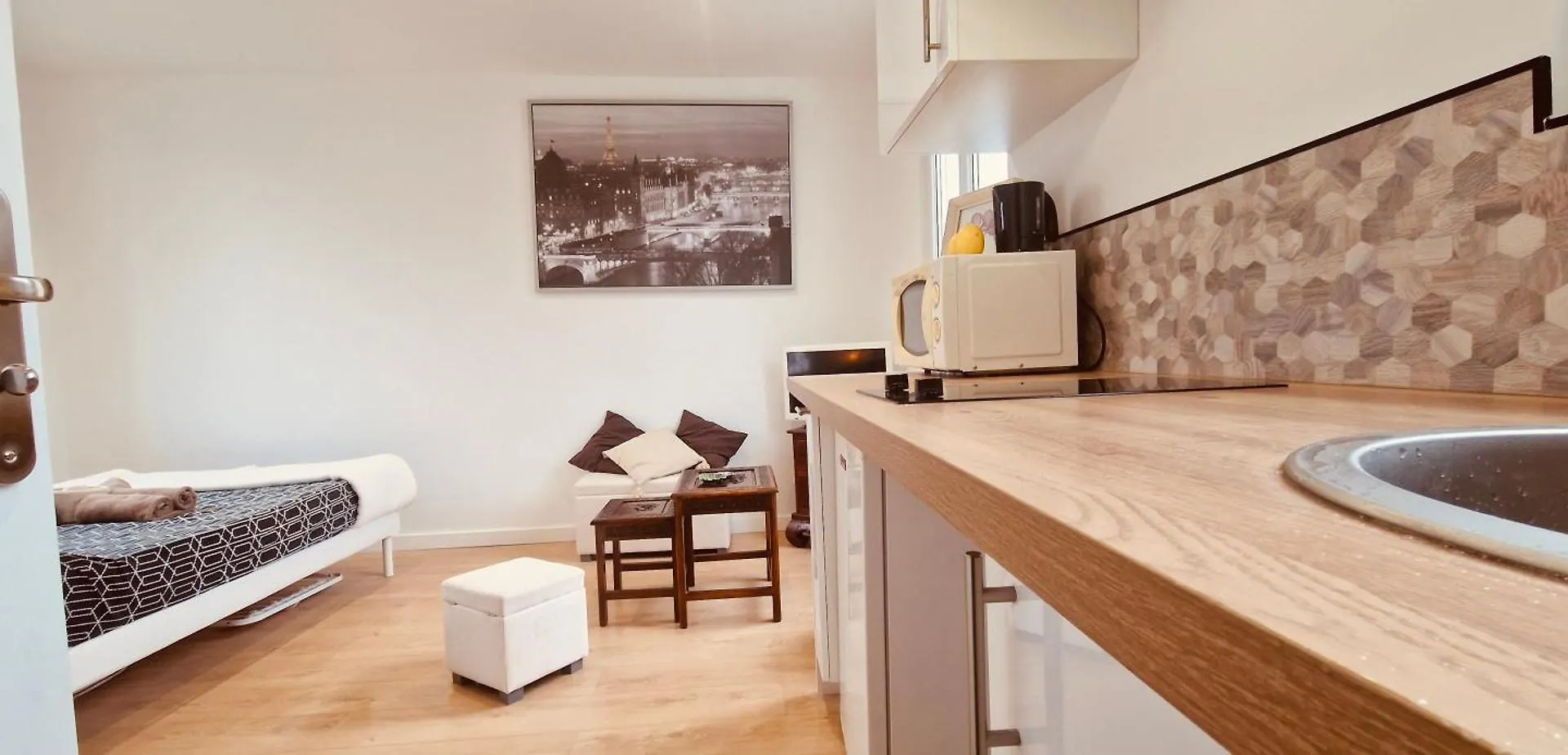 Apartment Villa Des Tulipes In Paris France